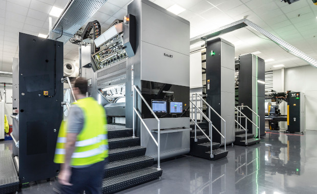 Interprint GmbH investiert in dritte Rotajet der Koenig Bauer AG Inkjet Digitaldruck Dekordruck